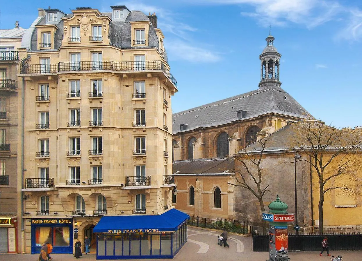 France 3* Parijs